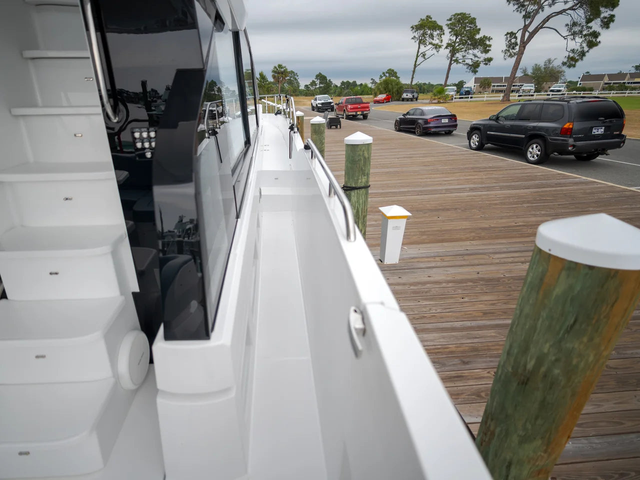 2026 Cruisers Yachts 57 FLY 57.0 feet, Clearwater, Florida #15