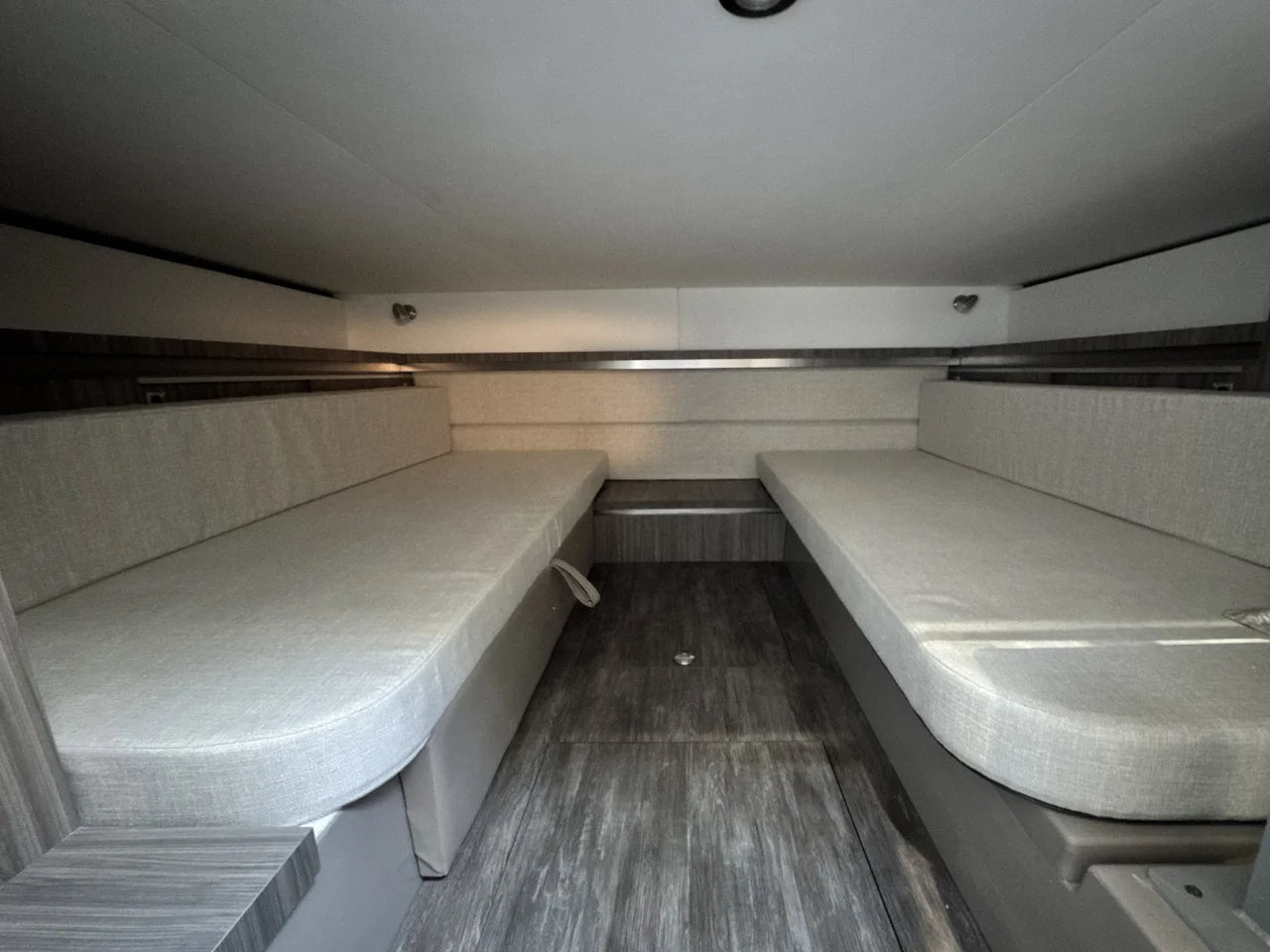2026 Sea Ray Sundancer 320 Outboard 32.0 feet, Clearwater, Florida #33