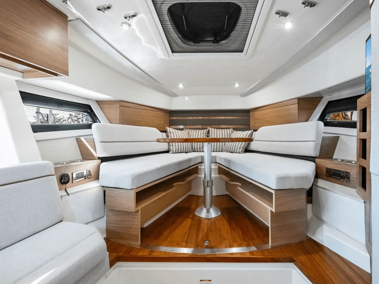 2025 Boston Whaler 365 Conquest 36.0 feet, Clearwater, Florida #90