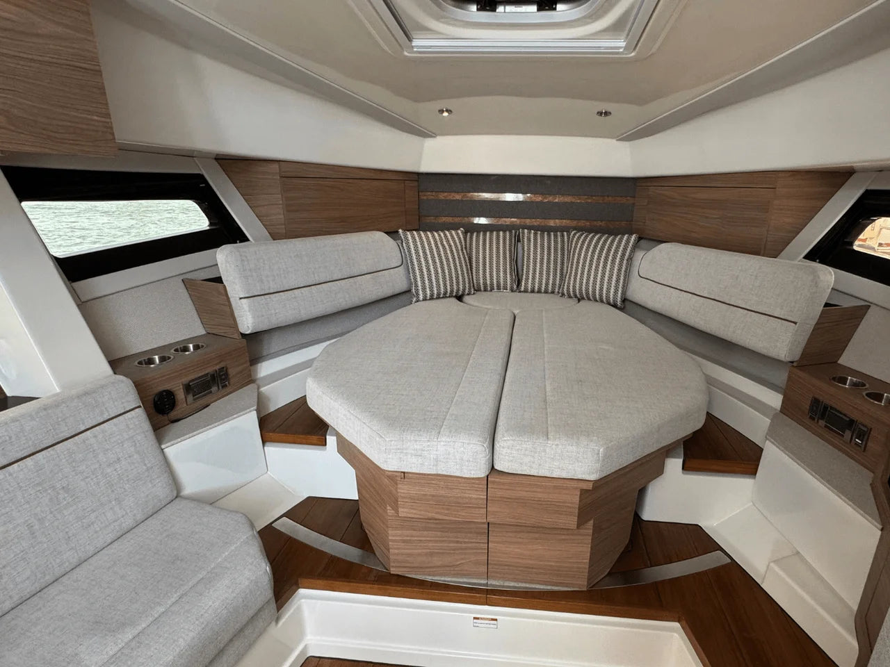 2026 Boston Whaler 365 Conquest 36.0 feet, Clearwater, Florida #41