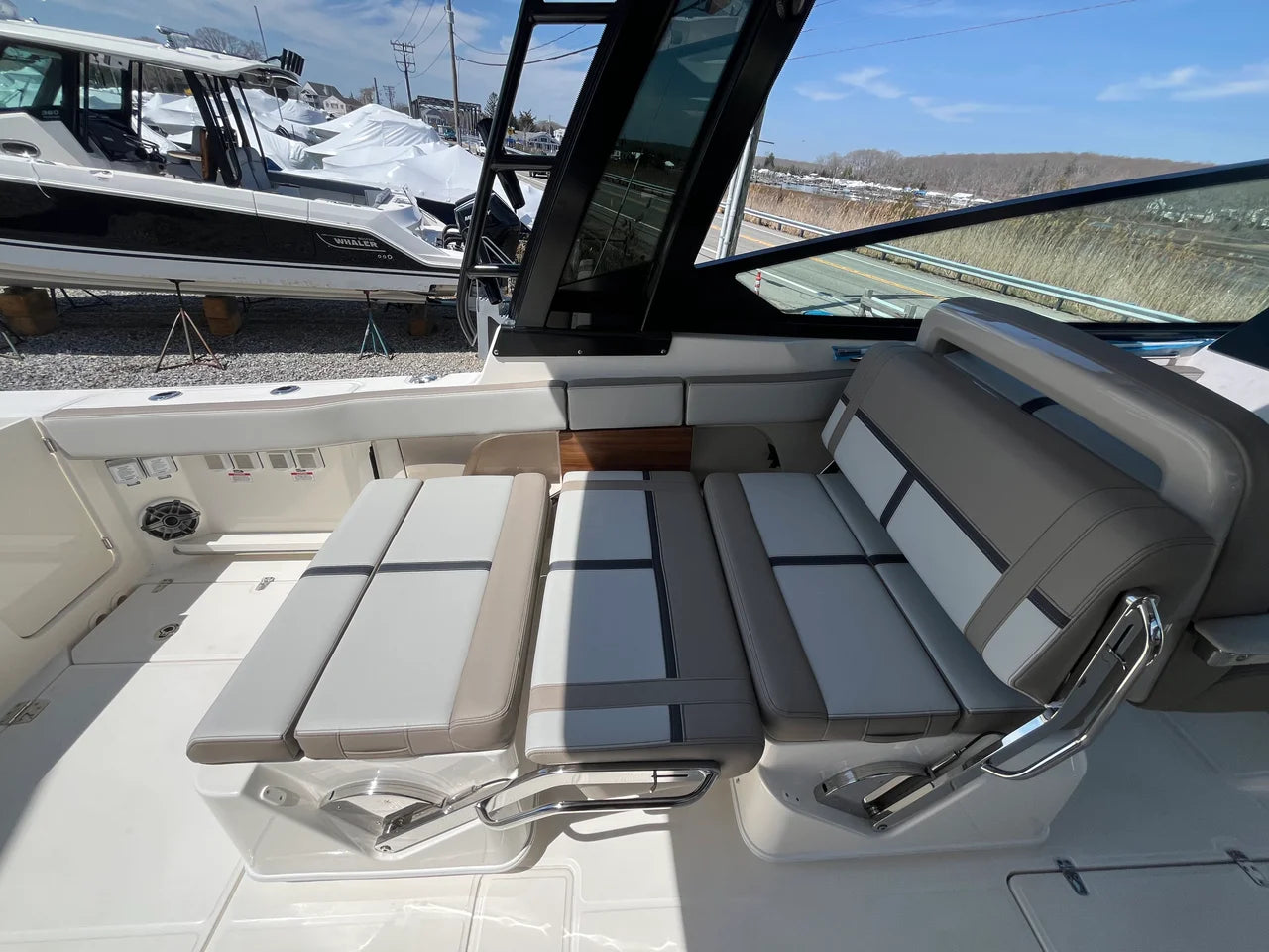 2026 Boston Whaler 330 Vantage 33.0 feet, Clearwater, Florida #12