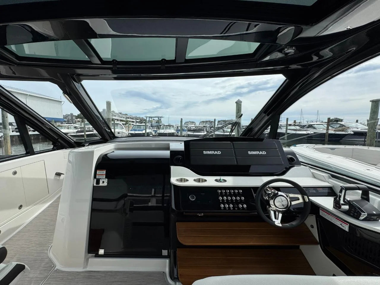2026 Sea Ray Sundancer 370 Outboard 37.0 feet, Clearwater, Florida #27