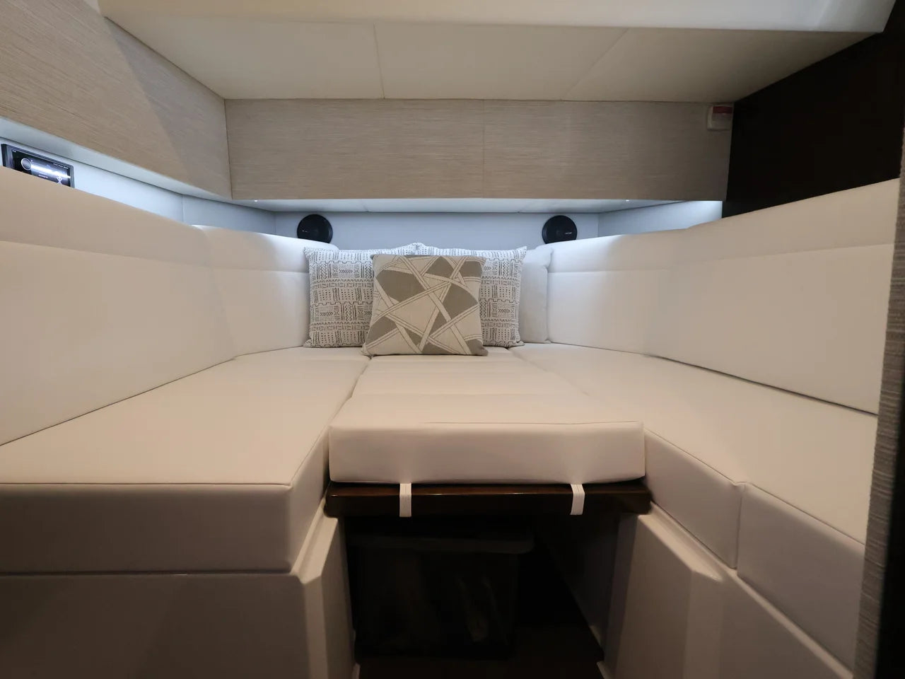 2026 Cruisers Yachts 42 GLS Outboard 42.0 feet, Clearwater, Florida #32