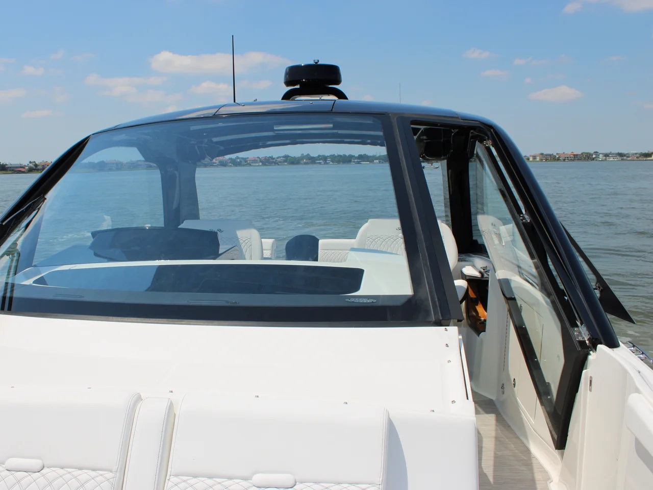 2026 Sea Ray Sundancer 370 Outboard 37.0 feet, Clearwater, Florida #102