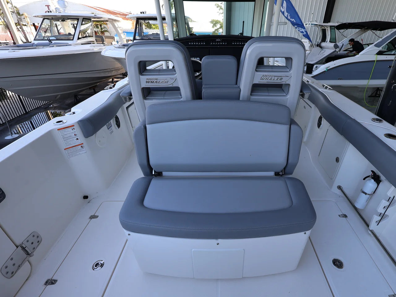 2026 Boston Whaler 330 Outrage 33.0 feet, Clearwater, Florida #8