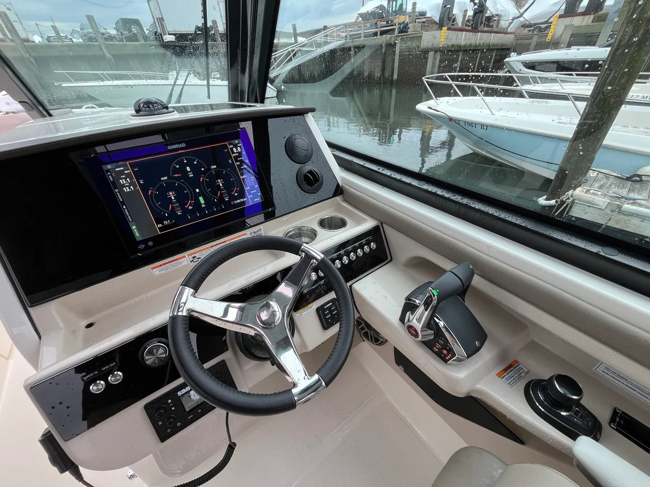 2026 Boston Whaler 330 Vantage 33.0 feet, Clearwater, Florida #34