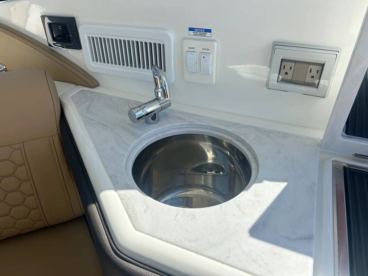 2026 Sea Ray Sundancer 320 Outboard 32.0 feet, Clearwater, Florida #22