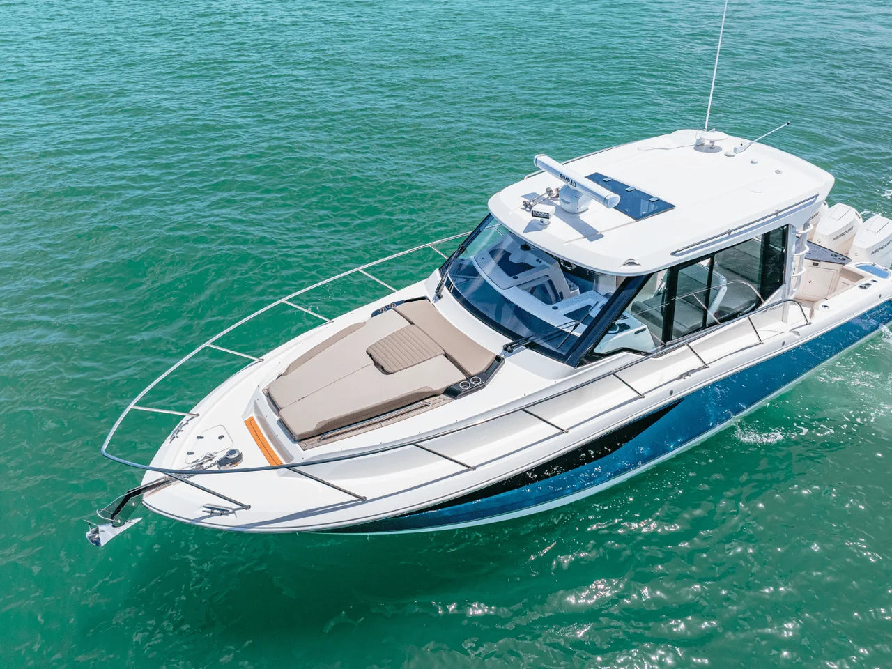 2025 Boston Whaler 365 Conquest 36.0 feet, Clearwater, Florida #3