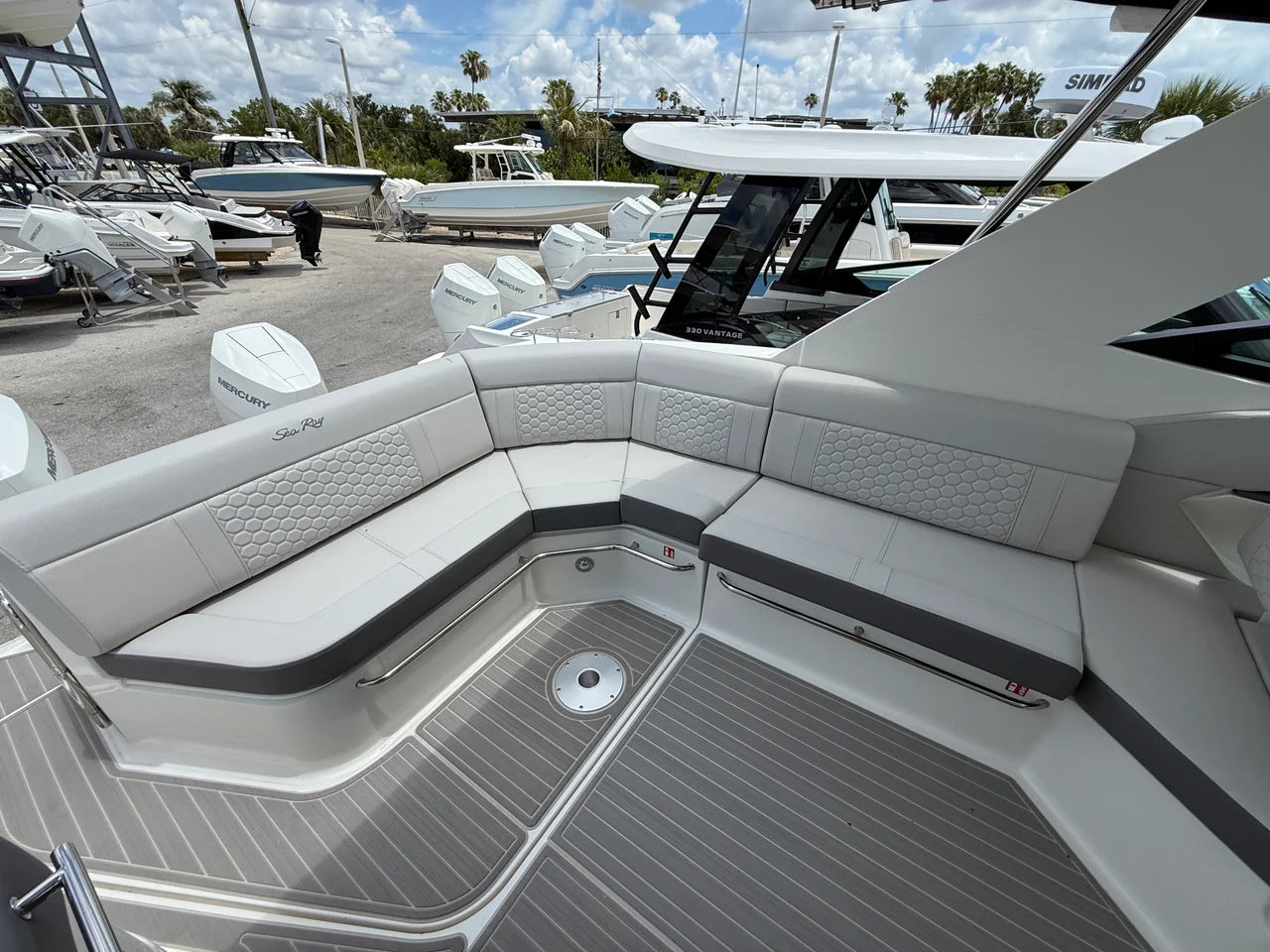 2026 Sea Ray Sundancer 320 Outboard 32.0 feet, Clearwater, Florida #39