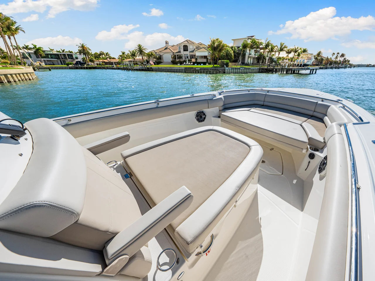 2026 Boston Whaler 330 Outrage 33.0 feet, Clearwater, Florida #60