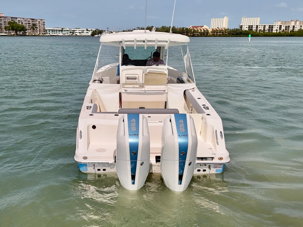 2026 Boston Whaler 330 Outrage 33.0 feet, Clearwater, Florida #8