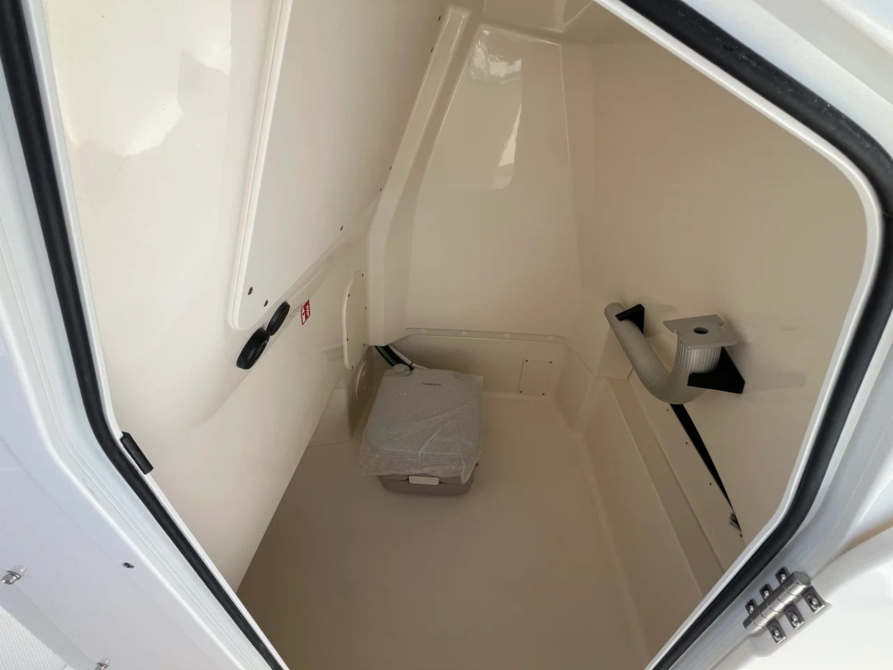 2026 Boston Whaler 250 Dauntless 25.0 feet, Clearwater, Florida #11