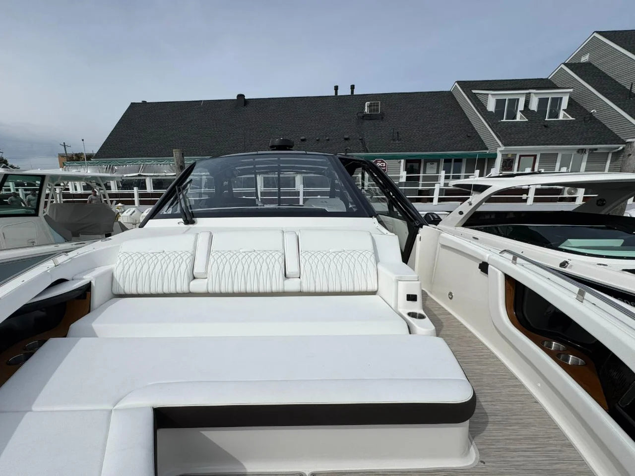 2026 Sea Ray Sundancer 370 Outboard 37.0 feet, Clearwater, Florida #69