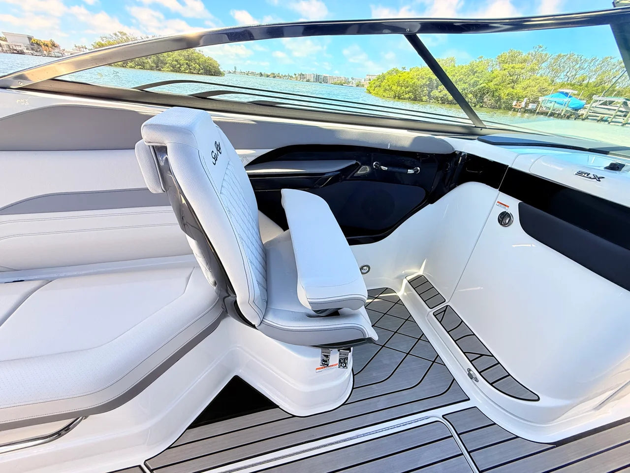 2026 Sea Ray SLX 280 Outboard 28.0 feet, Clearwater, Florida #59