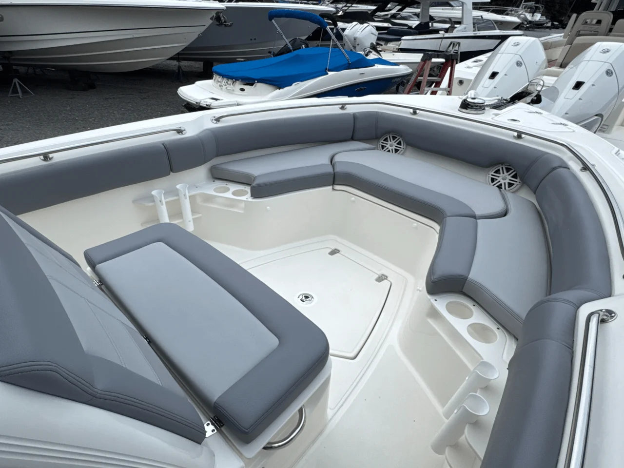 2026 Boston Whaler 230 Outrage 23.0 feet, Clearwater, Florida #39