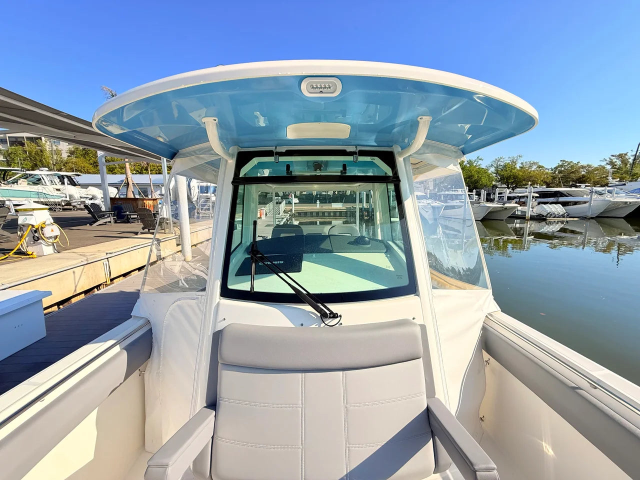 2026 Boston Whaler 330 Outrage 33.0 feet, Clearwater, Florida #29