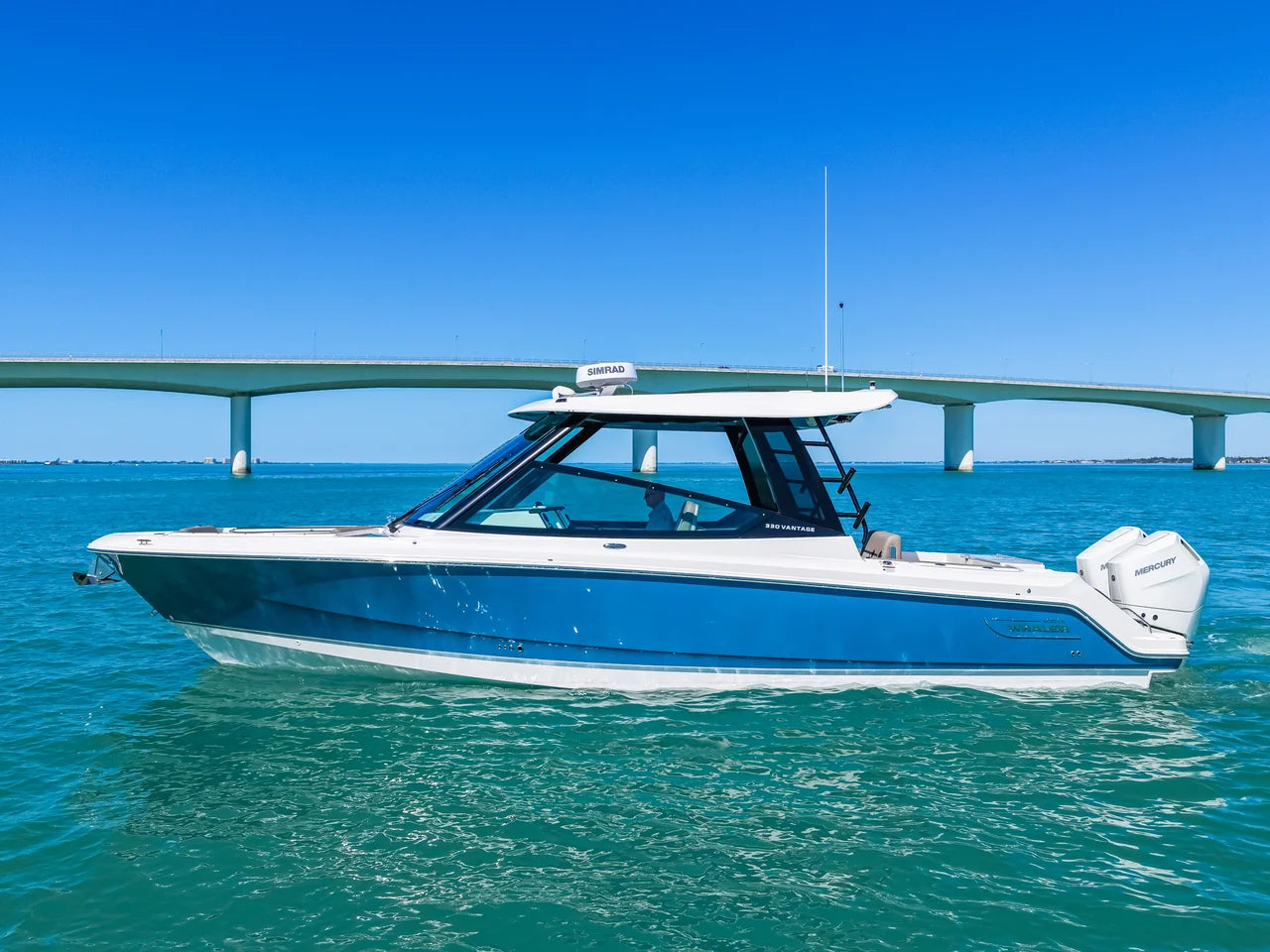 2026 Boston Whaler 330 Vantage 33.0 feet, Clearwater, Florida #1
