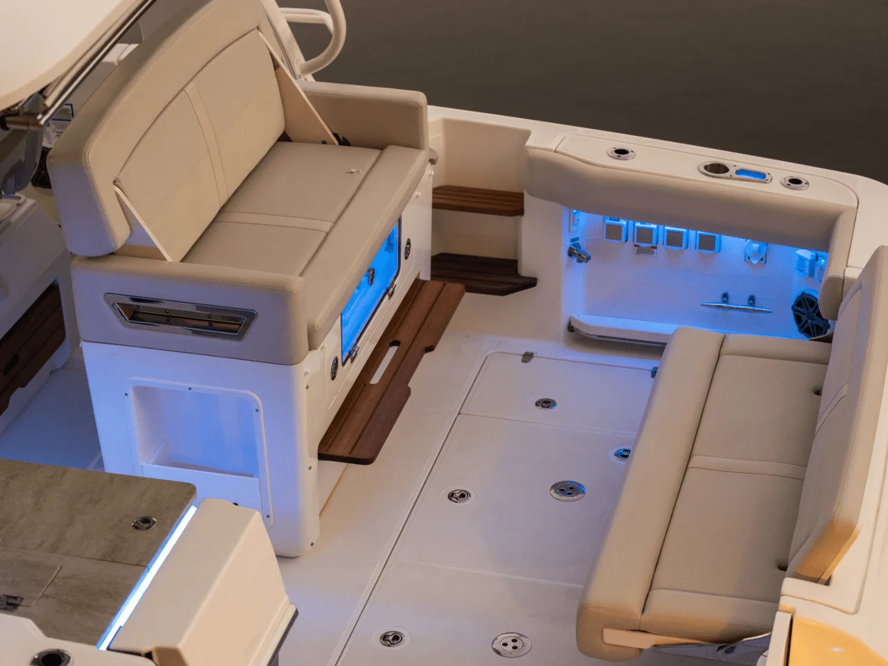 2026 Boston Whaler 380 Realm 38.0 feet, Clearwater, Florida #64