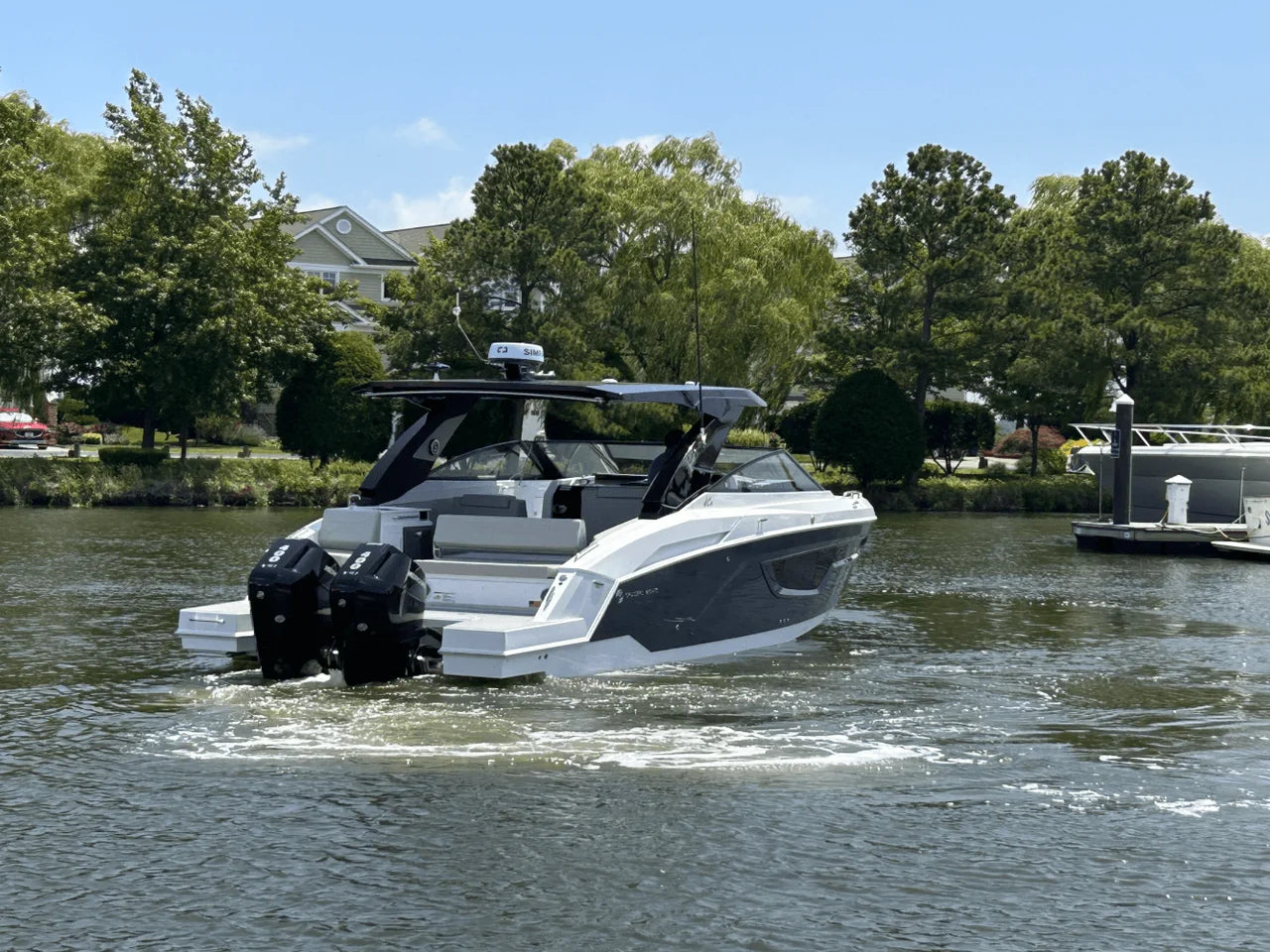 2026 Cruisers Yachts 34 GLS Outboard 34.0 feet, Clearwater, Florida #3