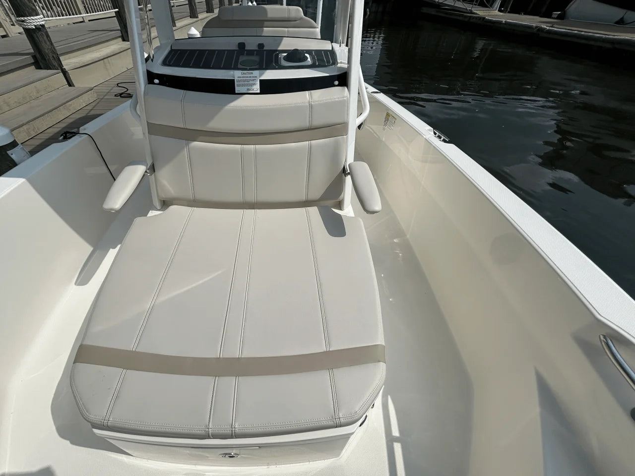 2026 Boston Whaler 220 Dauntless 22.0 feet, Clearwater, Florida #17