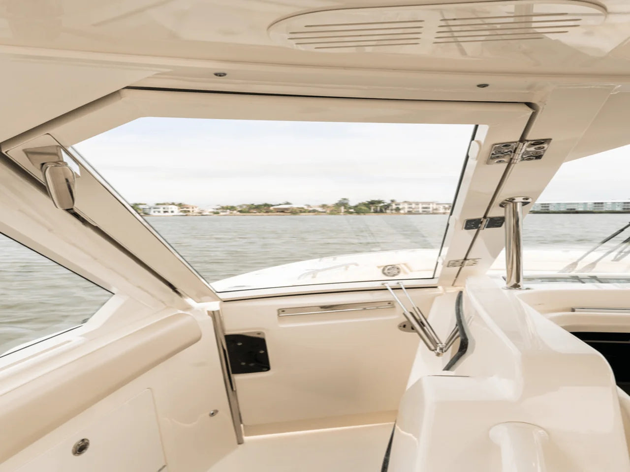 2026 Boston Whaler 380 Realm 38.0 feet, Clearwater, Florida #82