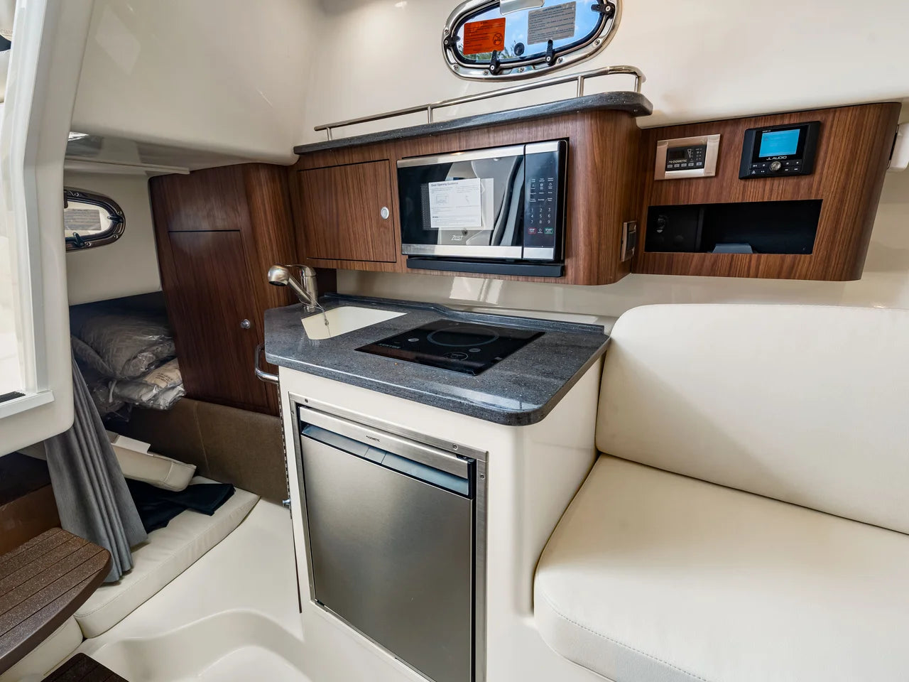 2026 Boston Whaler 285 Conquest 28.0 feet, Clearwater, Florida #68