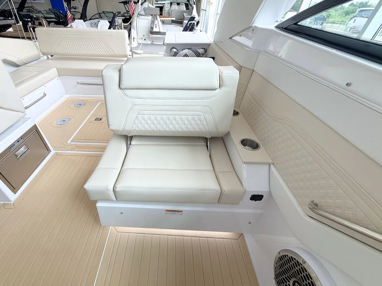 2026 Cruisers Yachts 34 GLS 34.0 feet, Clearwater, Florida #23
