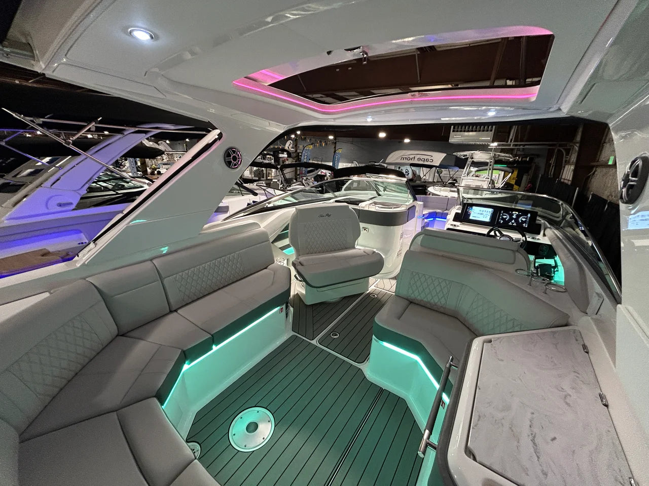 2026 Sea Ray SLX 310 Outboard 31.0 feet, Clearwater, Florida #20