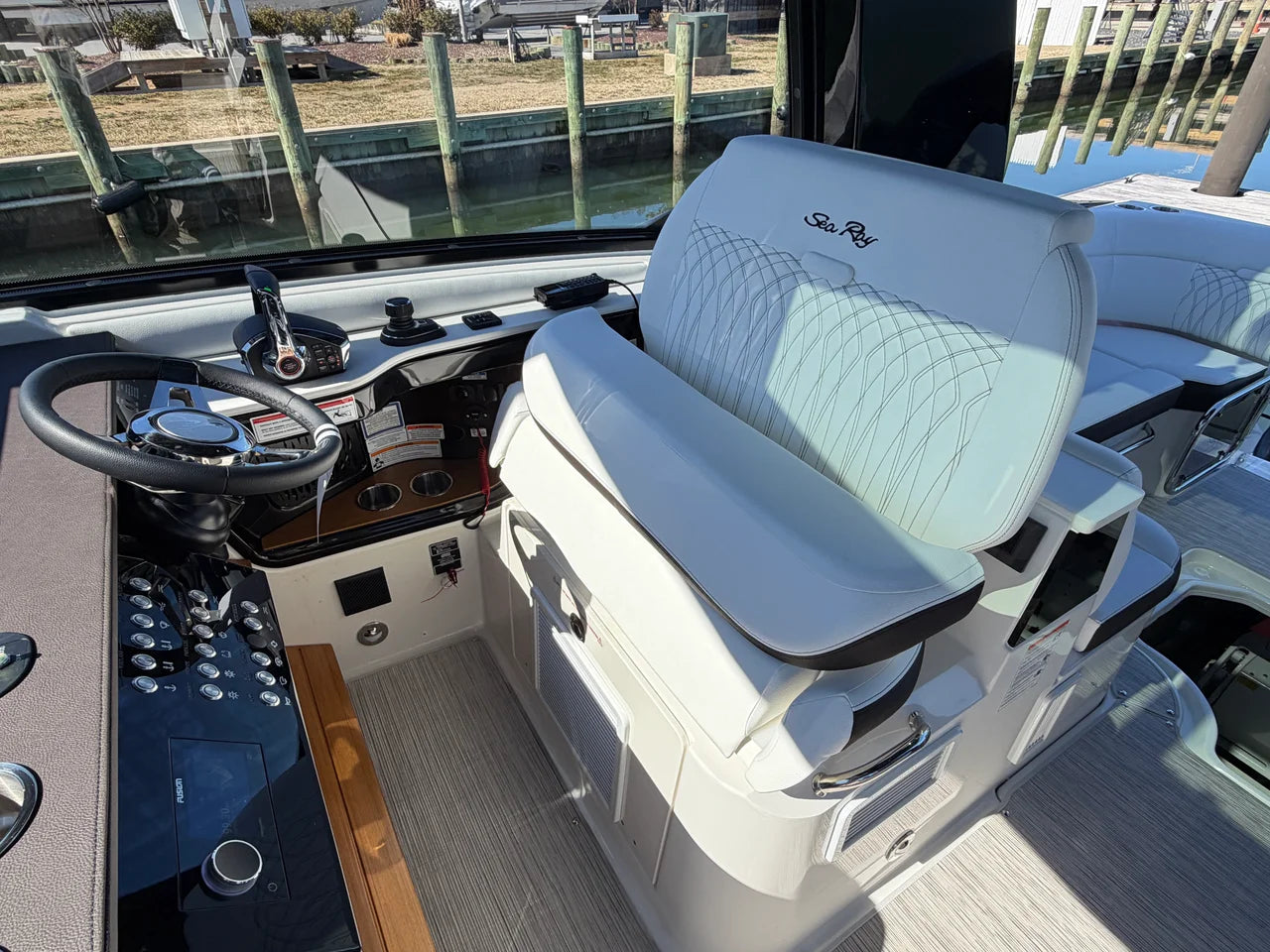 2026 Sea Ray Sundancer 370 Outboard 37.0 feet, Clearwater, Florida #21