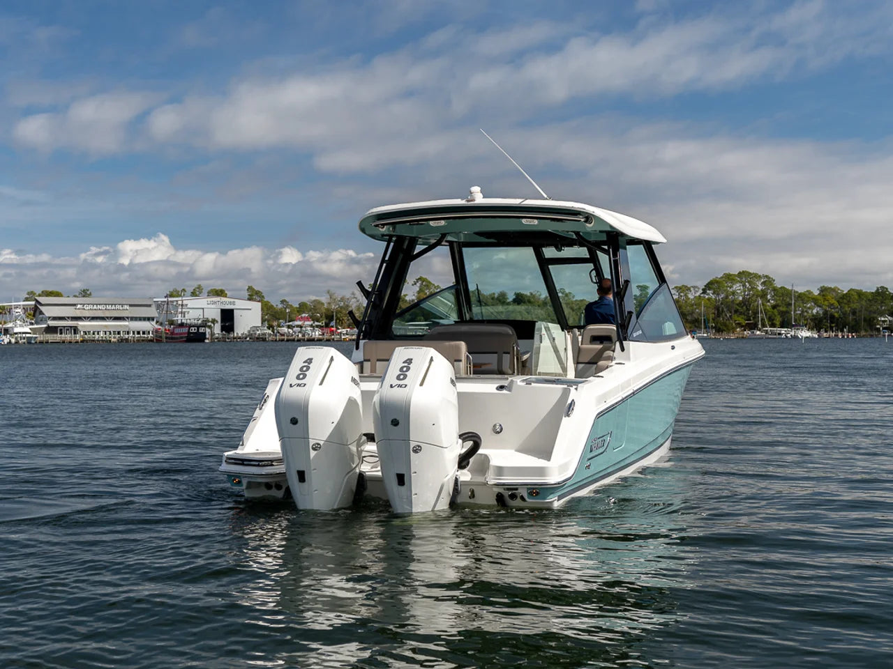 2026 Boston Whaler 330 Vantage 33.0 feet, Clearwater, Florida #6