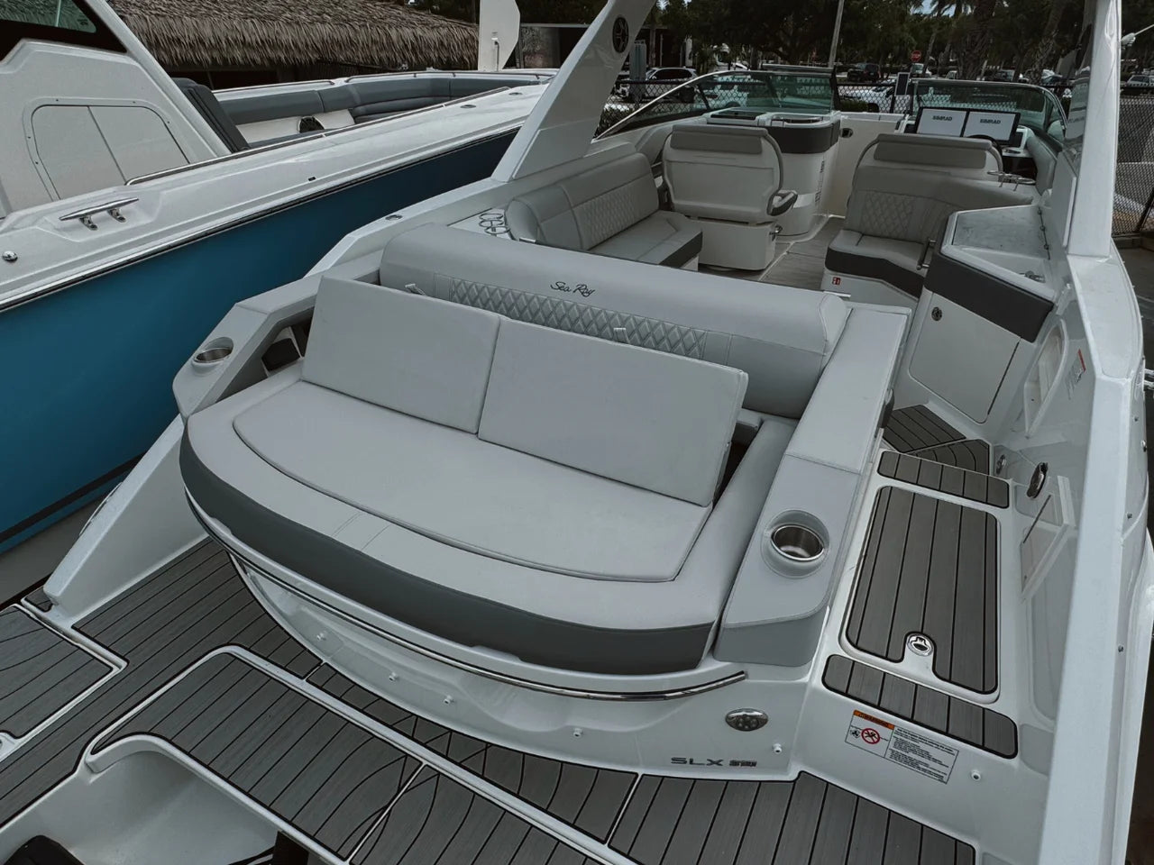 2026 Sea Ray SLX 310 Outboard 31.0 feet, Clearwater, Florida #3