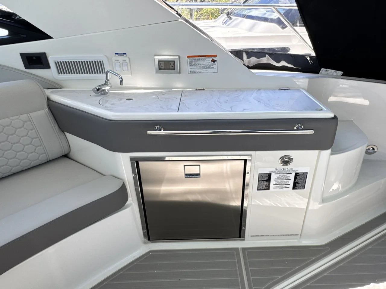 2026 Sea Ray Sundancer 320 Outboard 32.0 feet, Clearwater, Florida #20