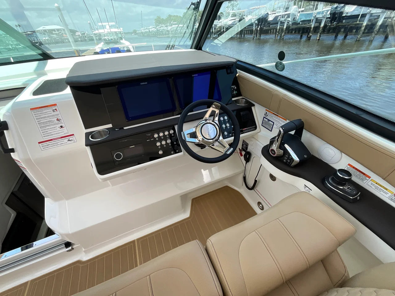 2026 Sea Ray Sundancer 320 Outboard 32.0 feet, Clearwater, Florida #22