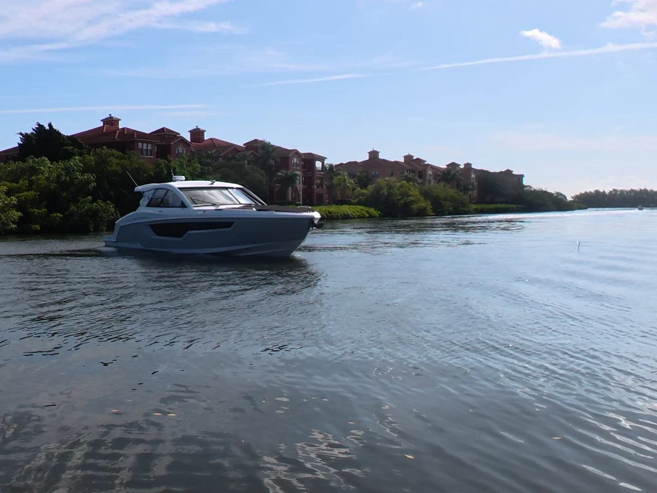 2026 Cruisers Yachts 50GLS OB 50.0 feet, Clearwater, Florida #9