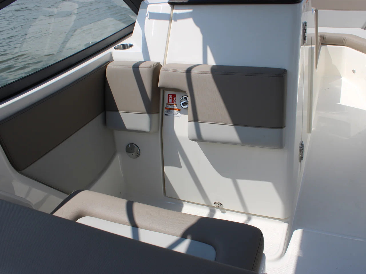 2026 Boston Whaler 210 Vantage 21.0 feet, Clearwater, Florida #54
