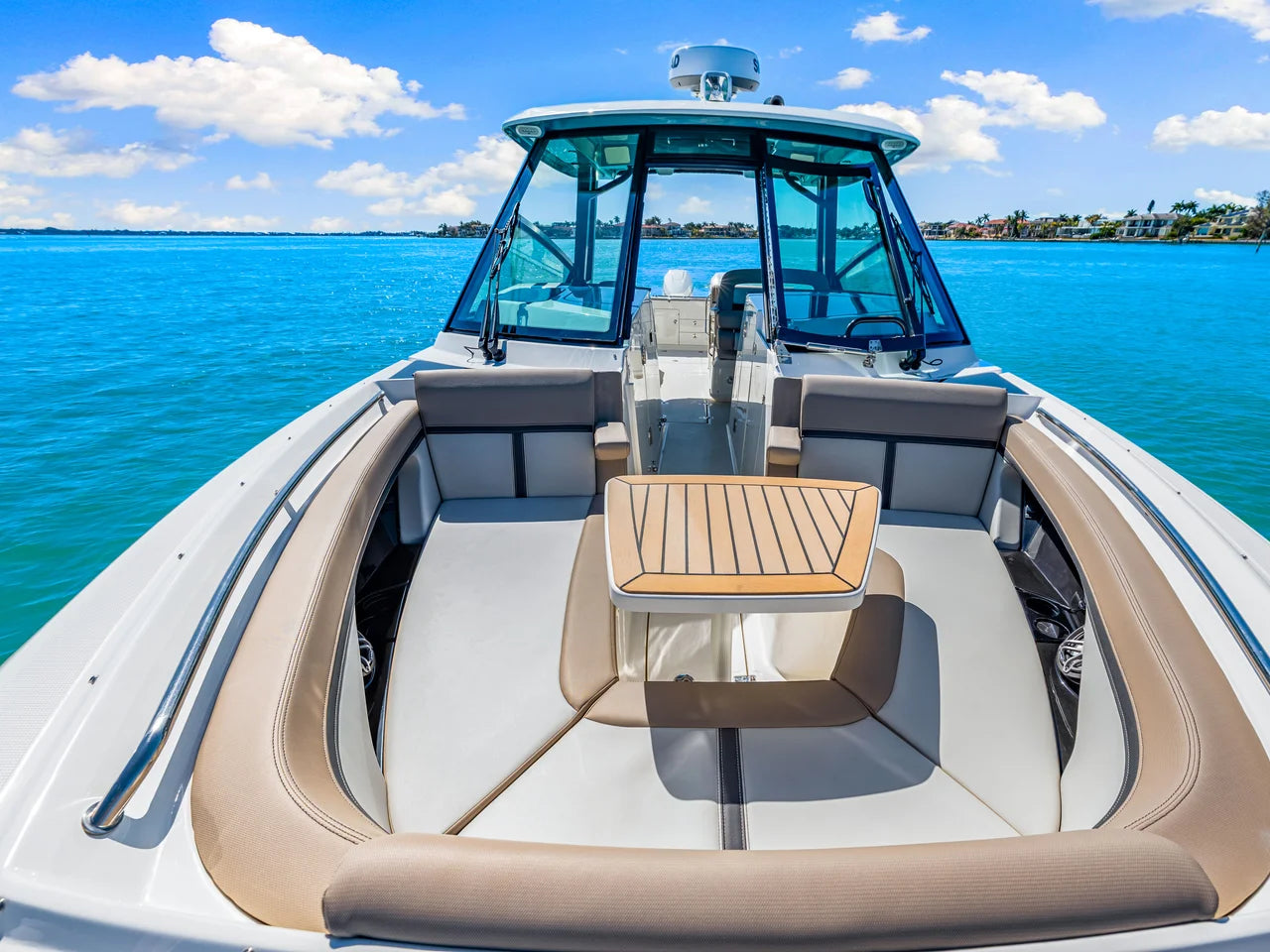 2026 Boston Whaler 330 Vantage 33.0 feet, Clearwater, Florida #50