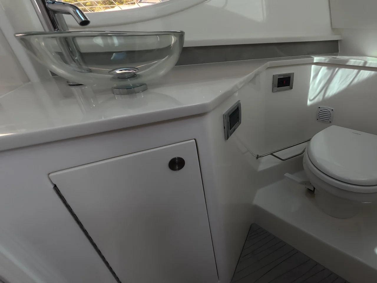 2026 Sea Ray Sundancer 370 Outboard 37.0 feet, Clearwater, Florida #23