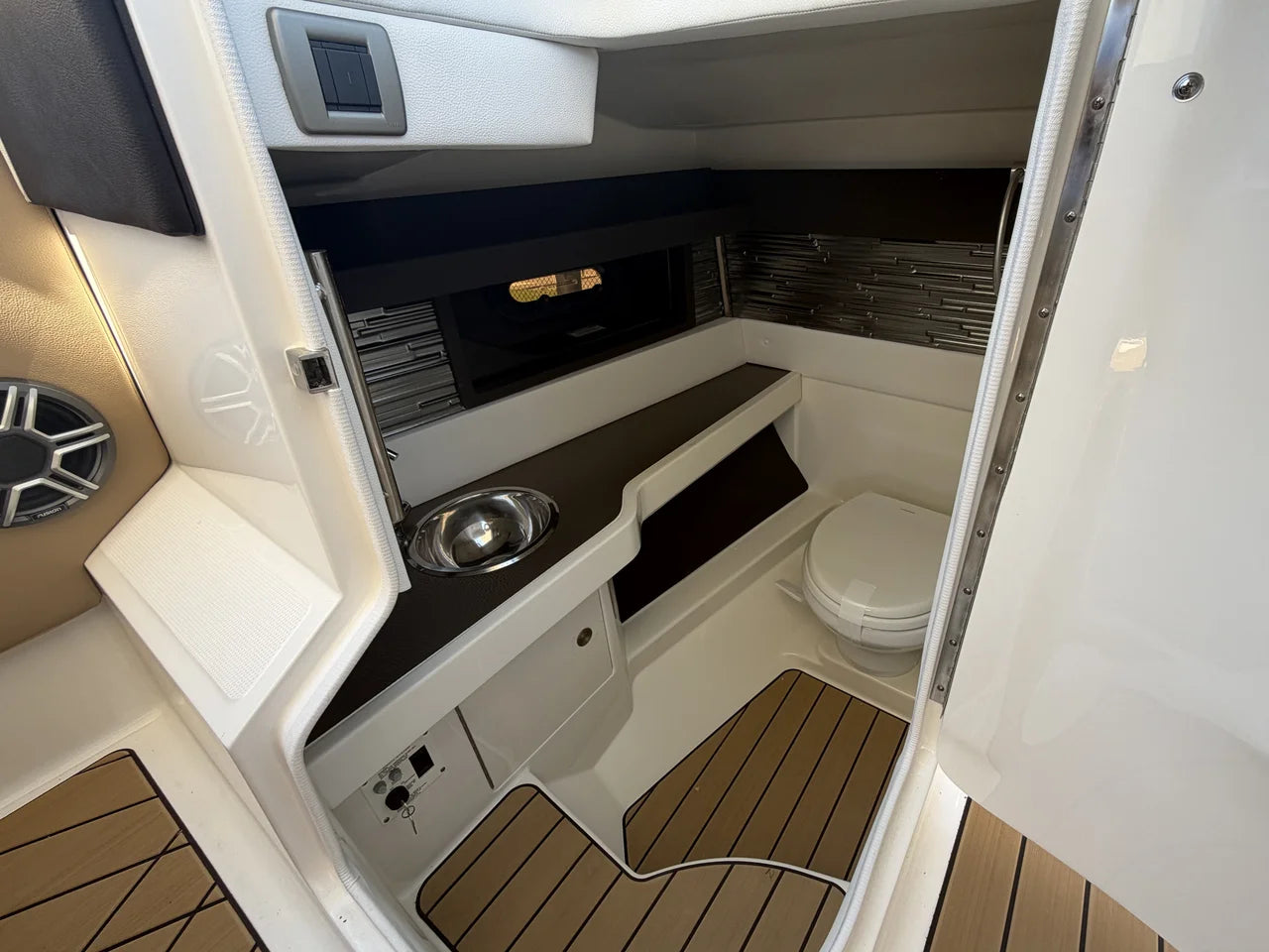 2026 Sea Ray SLX 310 Outboard 31.0 feet, Clearwater, Florida #23
