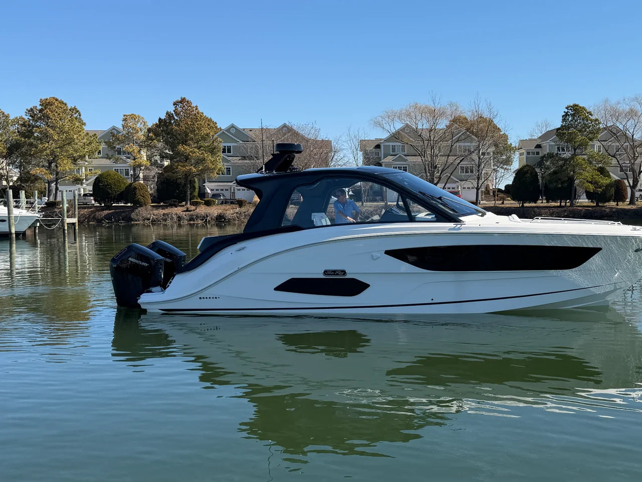 2026 Sea Ray Sundancer 370 Outboard 37.0 feet, Clearwater, Florida #1