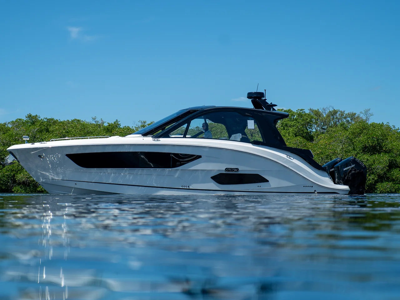 2026 Sea Ray Sundancer 370 Outboard 37.0 feet, Clearwater, Florida #36