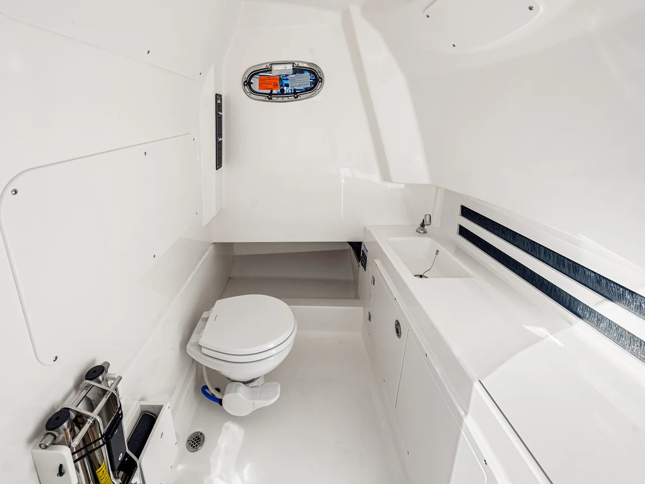 2026 Boston Whaler 330 Outrage 33.0 feet, Clearwater, Florida #59