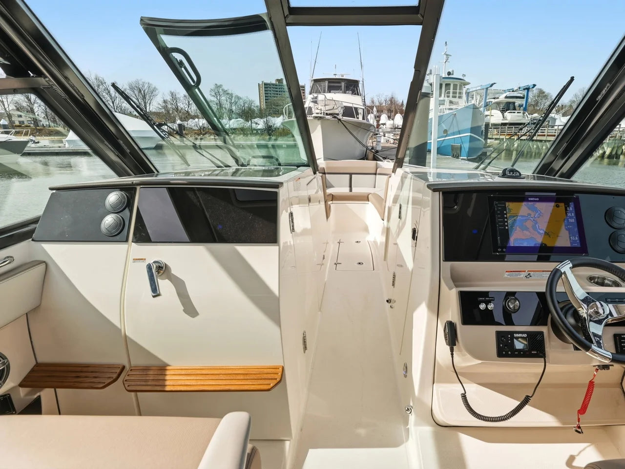 2026 Boston Whaler 330 Vantage 33.0 feet, Clearwater, Florida #21