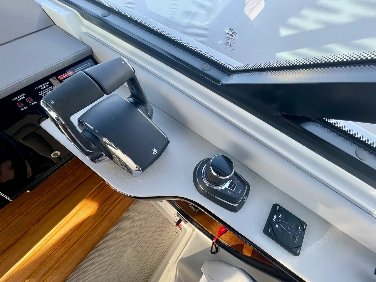 2026 Sea Ray Sundancer 370 Outboard 37.0 feet, Clearwater, Florida #10