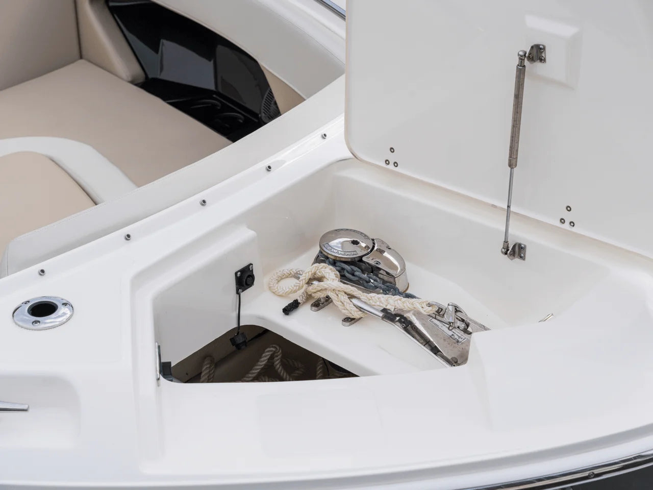 2026 Boston Whaler 280 Vantage 28.0 feet, Clearwater, Florida #46