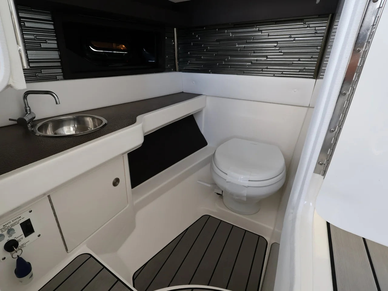2026 Sea Ray SLX 310 Outboard 31.0 feet, Clearwater, Florida #14