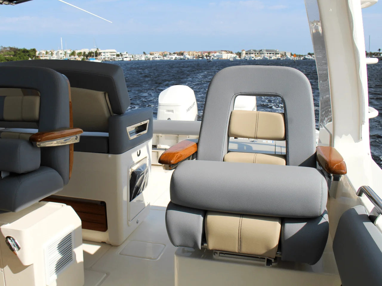 2025 Boston Whaler 380 Realm 38.0 feet, Clearwater, Florida #34