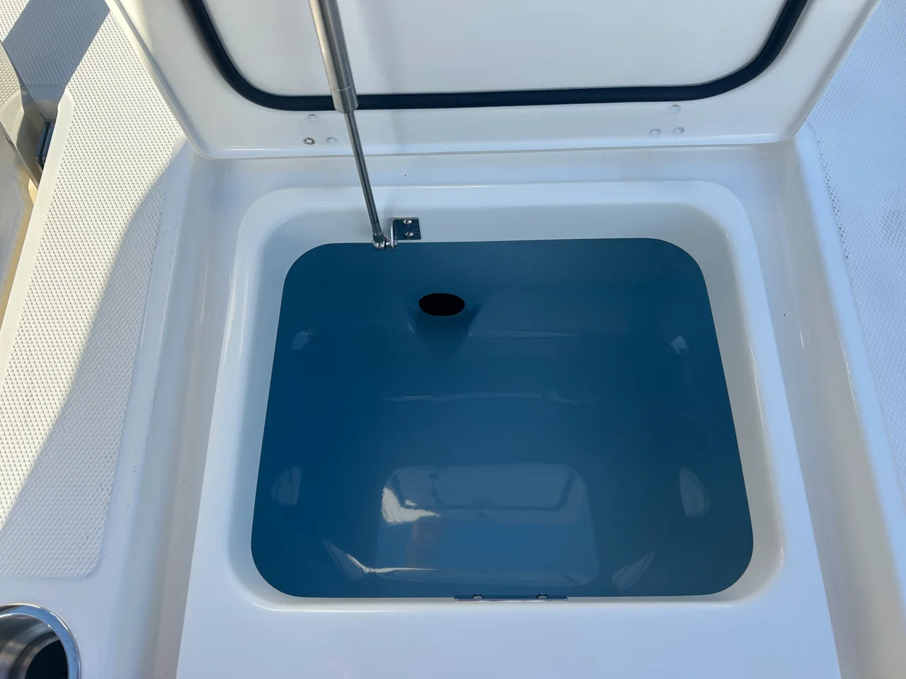 2026 Boston Whaler 250 Dauntless 25.0 feet, Clearwater, Florida #9