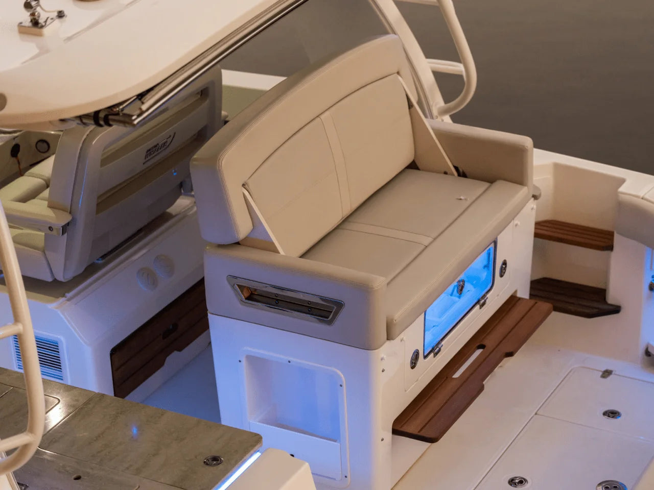 2026 Boston Whaler 380 Realm 38.0 feet, Clearwater, Florida #58