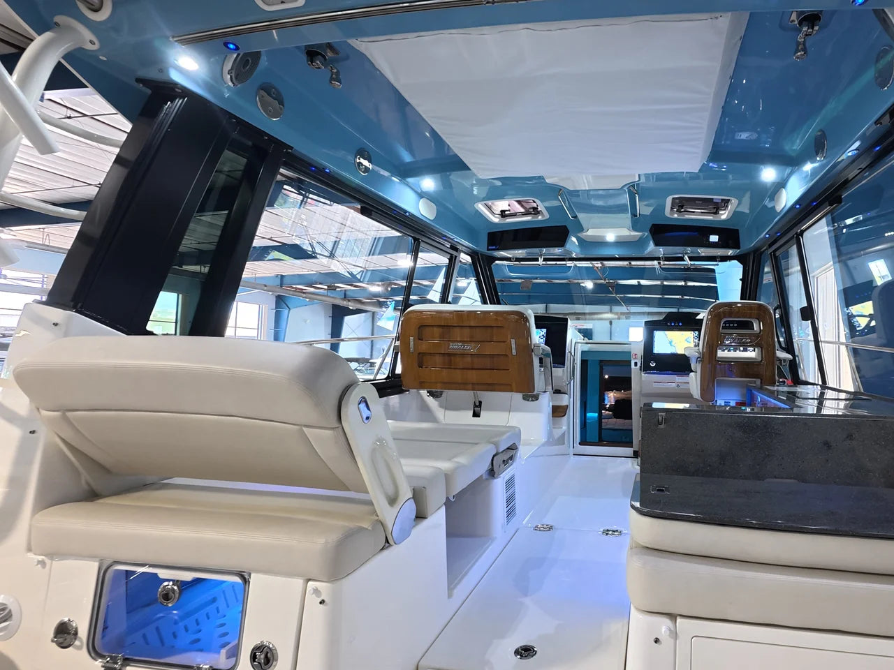 2026 Boston Whaler 405 Conquest 40.0 feet, Clearwater, Florida #12