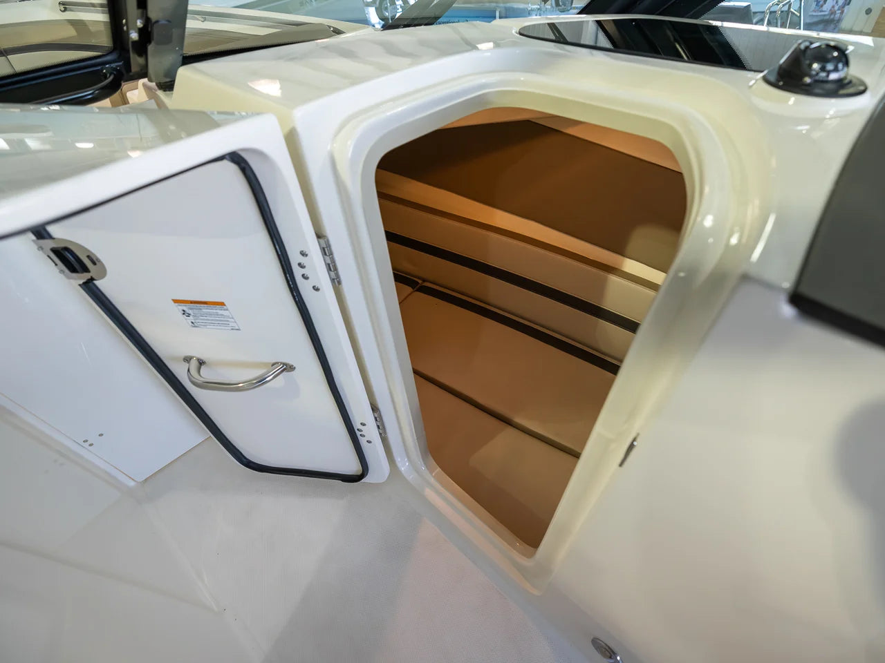 2026 Boston Whaler 330 Vantage 33.0 feet, Clearwater, Florida #28